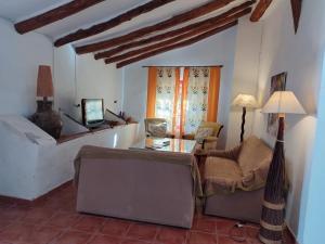 Posezení v ubytování Cortijo EL COSIO + 37 fotografií