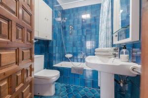 A bathroom at Casa Ancora by MarCalma Még 37 kép