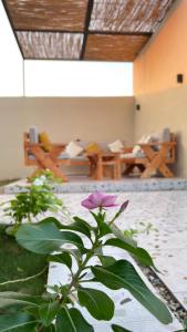 Istumisnurk majutusasutuses شاليهات المرفأ Almarfa Resort