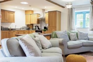 Kuchyň nebo kuchyňský kout v ubytování Budock Cottage