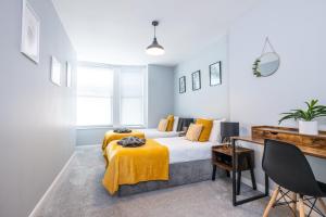 Fotografie z fotogalerie ubytování Modern Apartments with Sea Views, Steps from Brighton Beach & The Royal Pavilion v destinaci Brighton & Hove