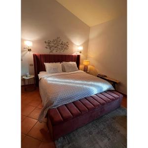 Ліжко або ліжка в номері Villa Casa Collina Castelfalfi with amazing salt waterpool & AIRCO & VIP service