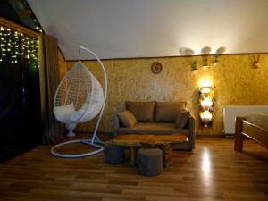 Χώρος καθιστικού στο Kazbegi cottages qabarjina