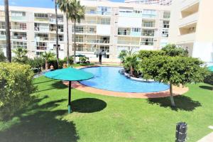 Basen w obiekcie Holiday Apartment Torres Montecarlo lub w pobliżu