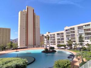 Basen w obiekcie Torres Montecarlo Apartmento con vistas al mar lub w pobliżu