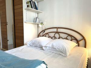 Posteľ alebo postele v izbe v ubytovaní Appartement T2 avec Cabine, 4 Couchages, Proche Plage - Saint-Hilaire-de-Riez - FR-1-224-795