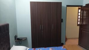 Postel nebo postele na pokoji v ubytování Tru Comfort