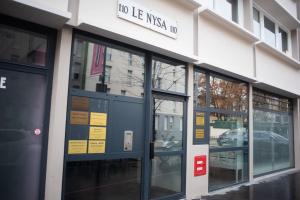 Fotografia z galérie ubytovania T2 Cosy & moderne avec Parking Privé Gratuit à Villeurbanne v destinácii Villeurbanne