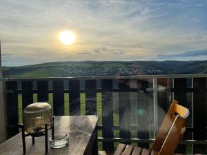 Balkón nebo terasa v ubytování #1 Studioapartment mit Loreleyblick direkt an der schönsten Etappe des Rheinsteigs