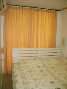 Katil atau katil-katil dalam bilik di Keerawadee Two Bedroom House Near Golf Course and Country Club
