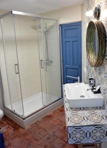 Koupelna v ubytování Corner Place 21 - Centro Histórico + 24 fotografií