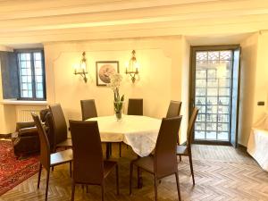 Photo de la galerie de l'établissement Borgoloto Suite 17, à Saint-Marin 45 autres photos