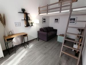 Posedenie v ubytovaní BEM56 Apartman