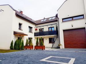 Budova, v ktorej sa apartmán nachádza