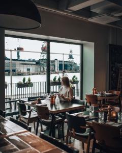 Επισκέπτες που μένουν στο Clarion Hotel Helsinki