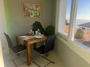 Zdjęcie z galerii obiektu Apartment Torrecilla w mieście Salobreña