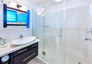 Um banheiro em Blue Horizon Hotel