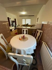 Χώρος καθιστικού στο Apartment Rea Ilidža