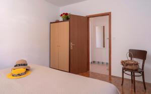 Posteľ alebo postele v izbe v ubytovaní Apartment Katarina Vrboska