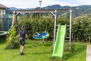 Hostia v ubytovaní Hartlhof Urlaub am Baby- und Kinderbauernhof