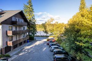 Το κτήριο όπου στεγάζεται  το διαμέρισμα