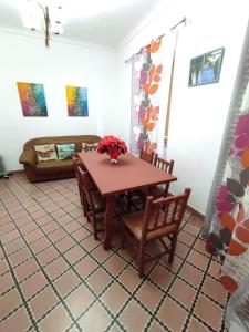 Część wypoczynkowa w obiekcie Casa Rural El Sendero