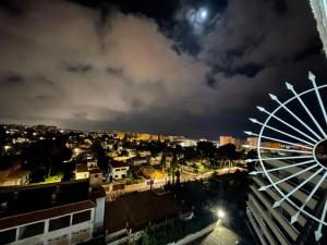 Widok na miasto Benalmádena z tego apartamentu
