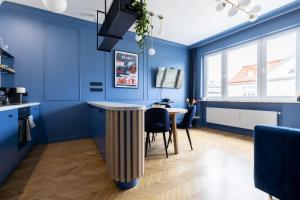 Fotografia z galérie ubytovania Blue Door Apartment, Świętojańska, Śródmieście v destinácii Gdynia