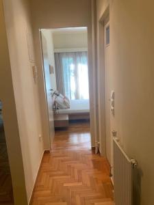 Kép Cozy Flat in Athens City Centre - 30 secs walking Ampelokipoi Metro Station szállásáról Athénban a galériában
