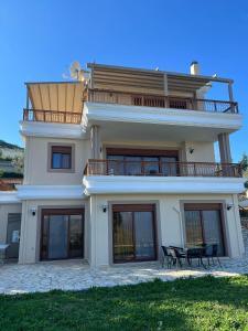 Budova, v ktorej sa vila nachádza