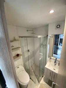 Un baño de Luxury Comfort Loft Chapinero Excelente Ubicación