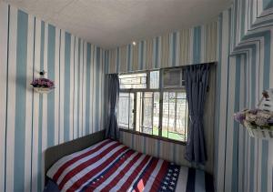 Postel nebo postele na pokoji v ubytování 3BR Romantic apt, 2mins MTR, 8pax