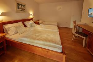 Postel nebo postele na pokoji v ubytování Rute Hotel and Apartments