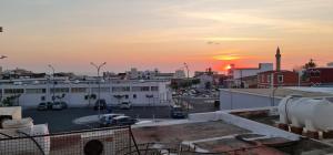 Alba o tramonto visti dall'interno dell'ostello o dai dintorni