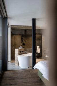 A bathroom at Aparthotel My Daum