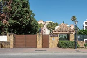 Zdjęcie z galerii obiektu Precioso Apartamento 3hab. cerca de Puerto Banus w Marbelli