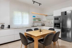 Zdjęcie z galerii obiektu Precioso Apartamento 3hab. cerca de Puerto Banus w Marbelli