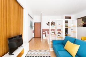 Uma área de estar em Valentino Loft Porto Center - by Guest SPA