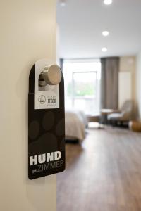 Sijil, anugerah, tanda atau dokumen lain yang dipamerkan di My Suite Leesch - Hotel & Restaurant nahe Büsum - Hunde herzlich willkommen