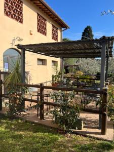 Agriturismo IL VIAIO外面的花园