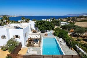 Bazén v ubytování Amalgam Homes Paros nebo v jeho okolí