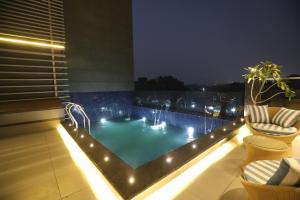 Piscina di The Pristine Hotel o nelle vicinanze