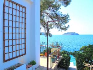 Fotografie z fotogalerie ubytování Seafront Apartment Darinka v destinaci Prizba