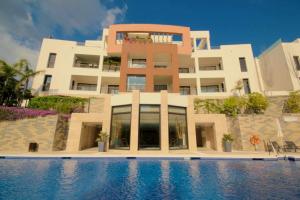 Bazén v ubytovaní Marbella Resort, Samara By Houselogy alebo v jeho blízkosti