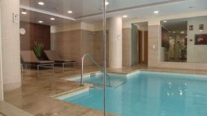 Bazén v ubytovaní Marbella Resort, Samara By Houselogy alebo v jeho blízkosti