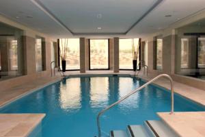 Bazén v ubytovaní Marbella Resort, Samara By Houselogy alebo v jeho blízkosti