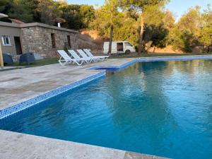 Kép Lovely Stonehouse with Pool and Backyard in Izmir szállásáról Gaziemirben a galériában