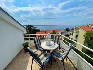 Fotografie z fotogalerie ubytování Apartments in Dramalj 42928 v destinaci Dramalj