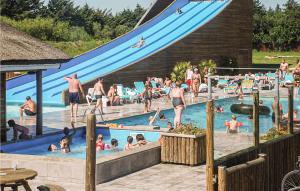 The swimming pool at or close to Cozy Home In Hanstholm With Kitchen