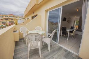 Balkón nebo terasa v ubytování Mareverde Poolview Studio O006